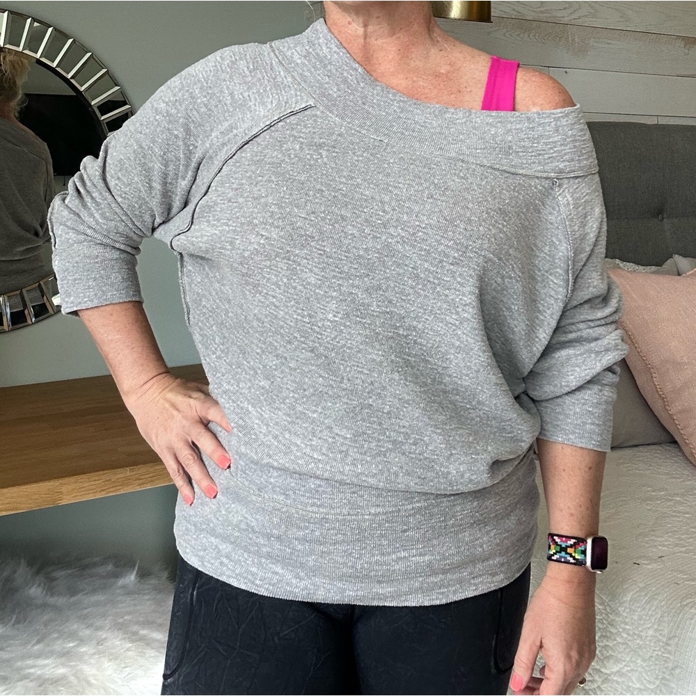 Free People sweatshirt/Sweater